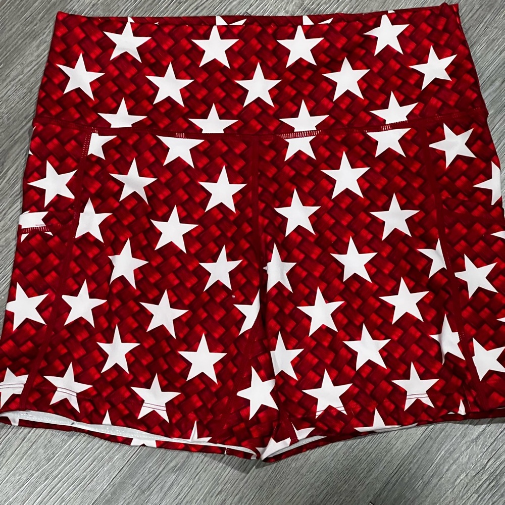 CVG shorts. Size Medium. 5”